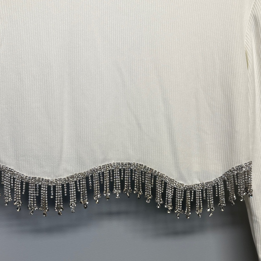 White Ribbed Long Sleeve Crop Top with Rhinestone Detail SIZE L - Picture 5 of 6